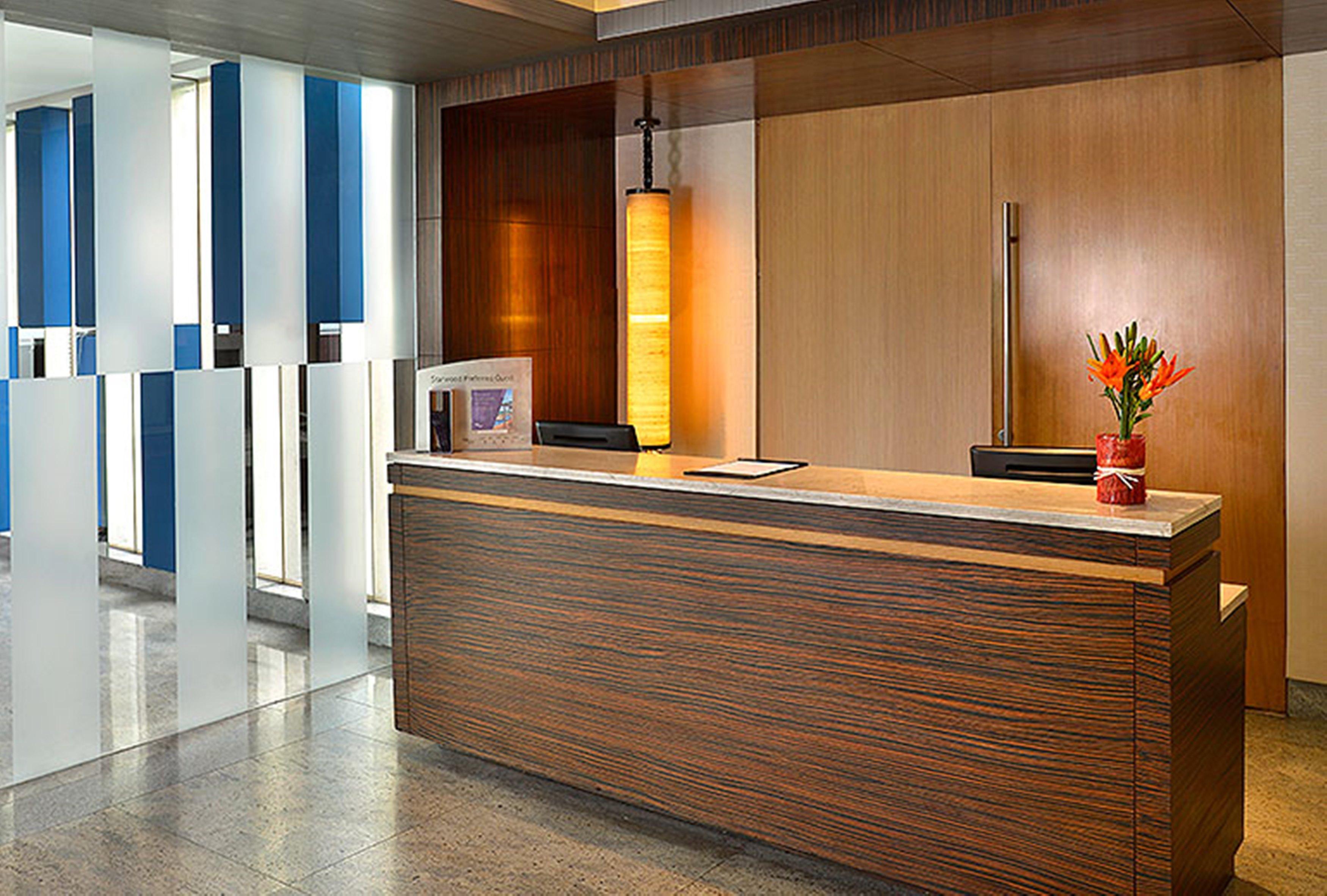 Four Points By Sheraton New Delhi, Airport Highway Zewnętrze zdjęcie