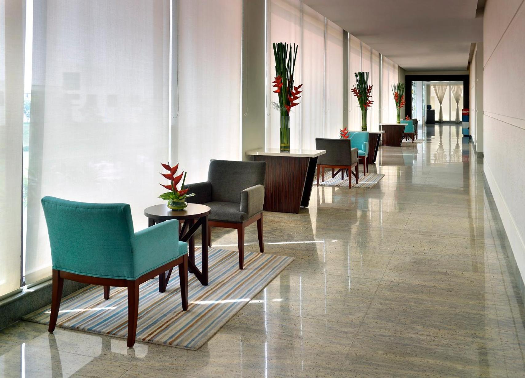 Four Points By Sheraton New Delhi, Airport Highway Zewnętrze zdjęcie