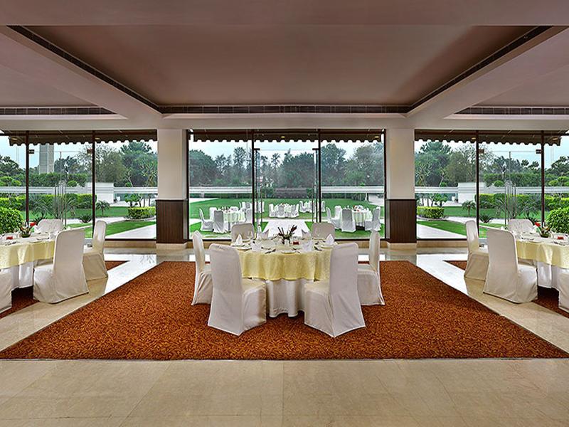 Four Points By Sheraton New Delhi, Airport Highway Zewnętrze zdjęcie