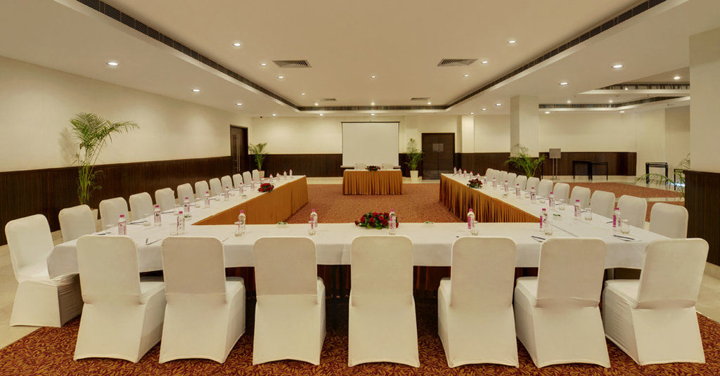 Four Points By Sheraton New Delhi, Airport Highway Zewnętrze zdjęcie